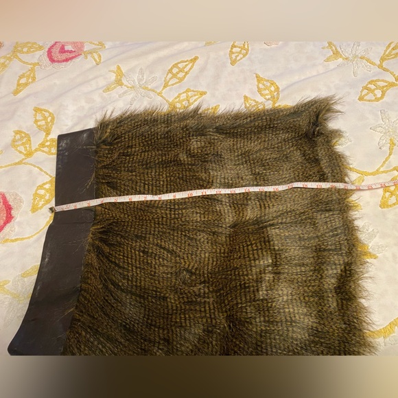 MaxAzria Skirt (NWT) - Picture 9 of 10